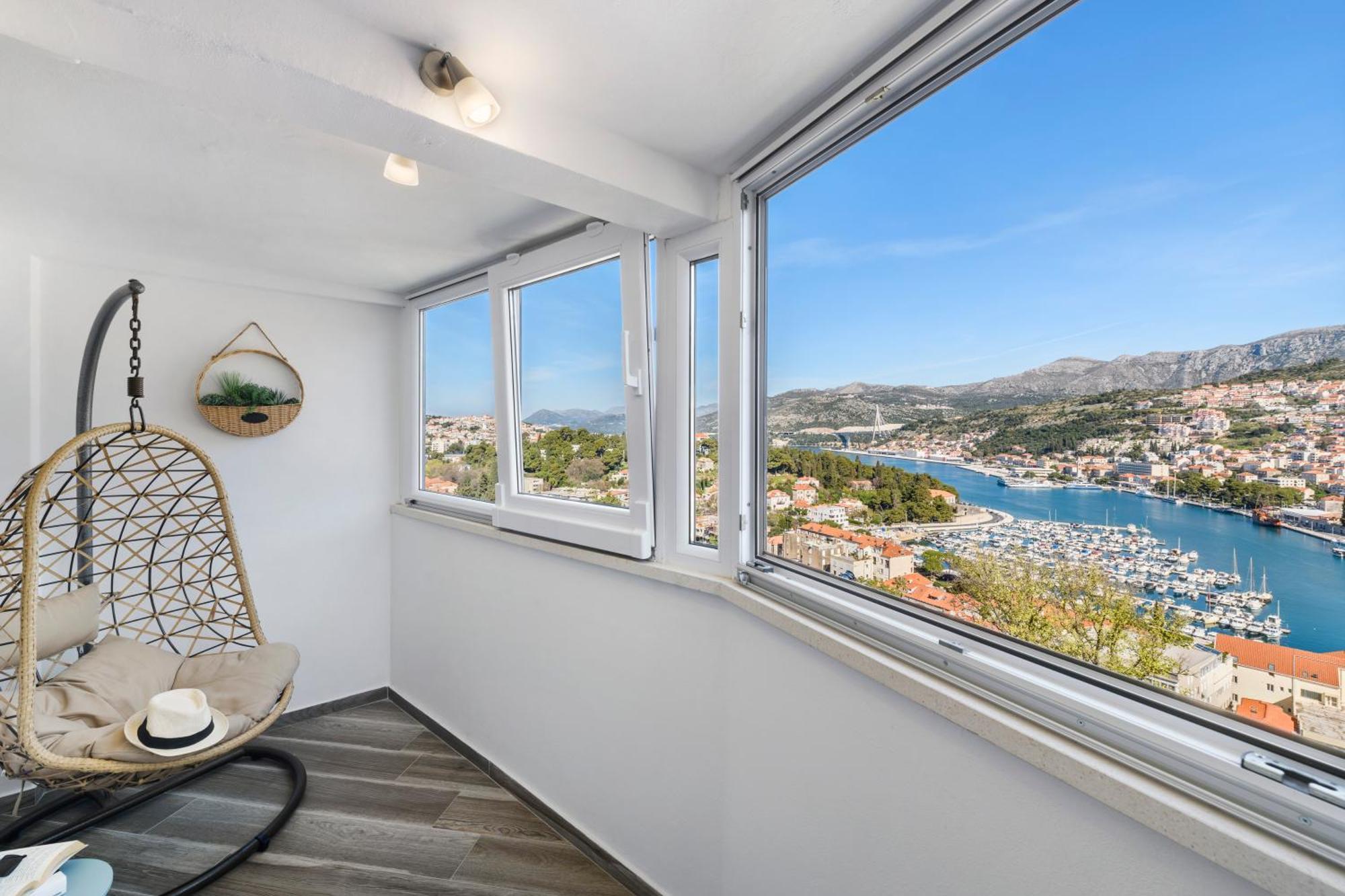 Apartman Antonija With Sea View