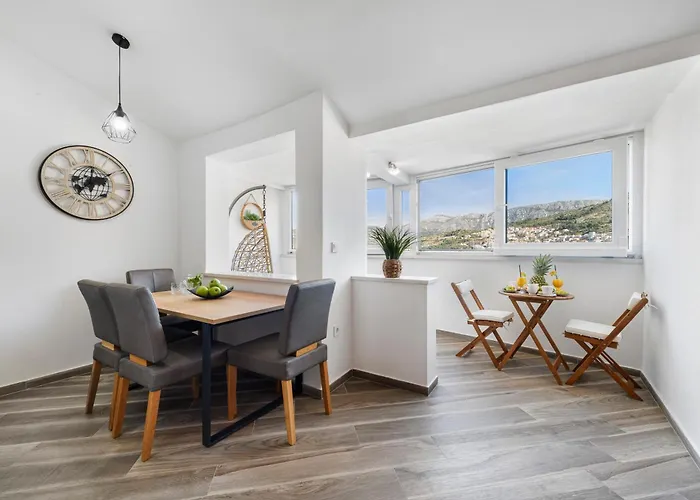 Apartment Antonija With Sea View
