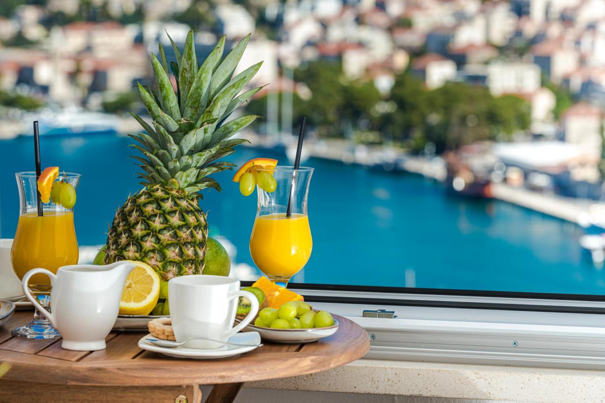 Apartment Antonija With Sea View